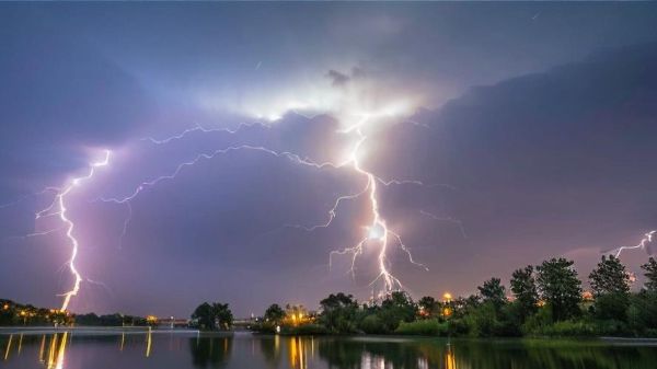 雷电图片大全_如何拍摄震撼雷电照片