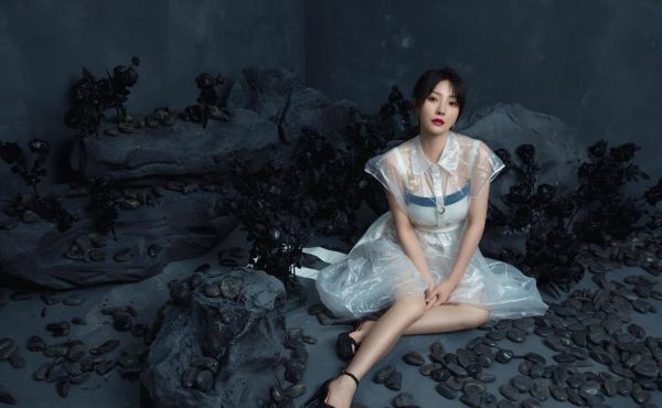 柳岩图片大全哪里找_柳岩写真高清图怎么下载