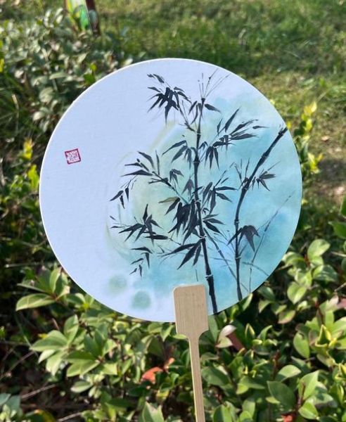 圆形扇子画图片大全_如何画古风团扇