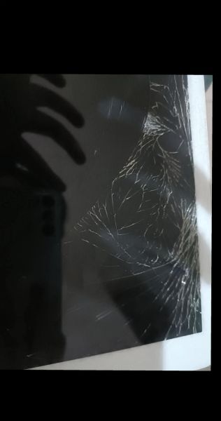 梦到摔坏手机是什么意思_手机摔碎梦境解析