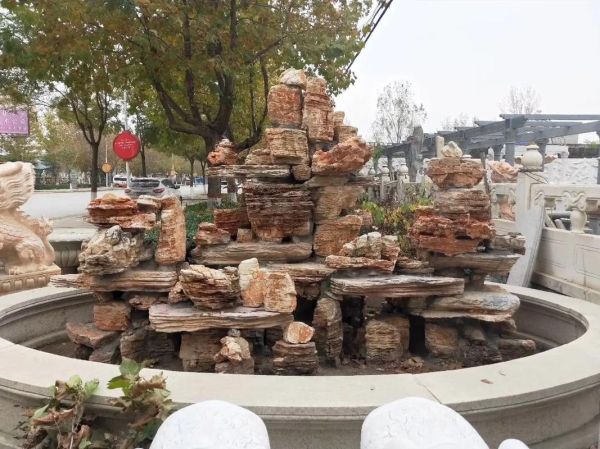 小型假山图片大全_如何挑选适合自己的假山