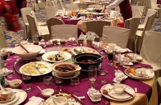 梦到宴会是什么意思_梦见参加宴会好不好