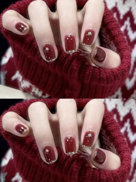 红色美甲款式推荐_红色美甲适合什么肤色