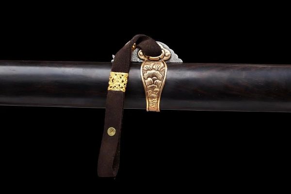 冷兵器图片大全_如何辨别古代刀剑真伪