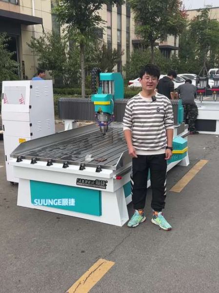 雕刻机大全图片_雕刻机怎么选