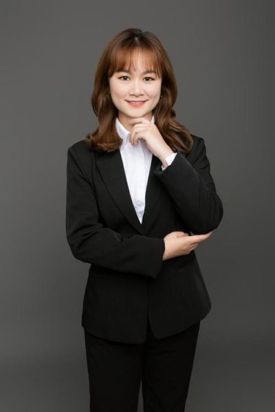 老师图片大全哪里找_老师形象照怎么拍