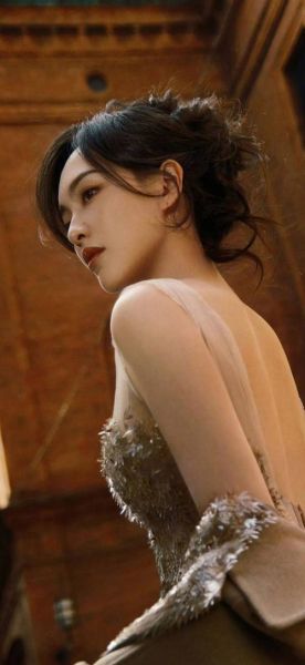 唐嫣图片大全哪里找_唐嫣最新高清写真在哪看