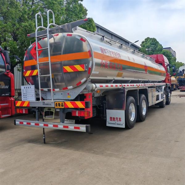 油罐车图片大全_油罐车有几种型号