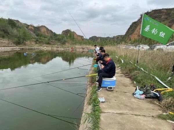 梦到别人钓鱼是什么意思_梦见别人钓鱼预示什么