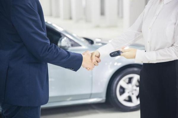 梦到买车是什么意思_梦见买车预示什么