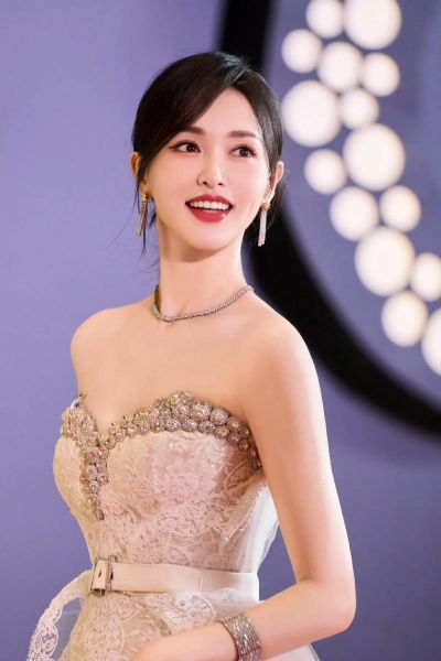 唐嫣图片大全_唐嫣高清写真哪里找