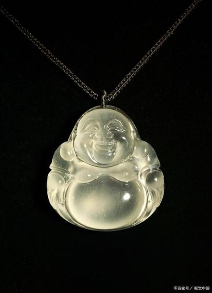 梦到玉佛是什么意思_梦见玉佛吊坠预示什么