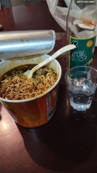 梦到方便面是什么意思_梦见吃方便面好不好
