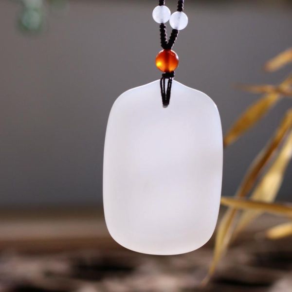 玉石吊坠图片大全_如何挑选适合自己的款式