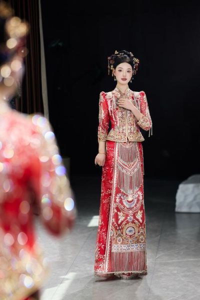 梦见自己穿婚纱是什么意思_梦到穿婚纱预示什么