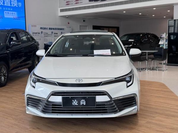 丰田图片大全_丰田车型高清图库在哪找