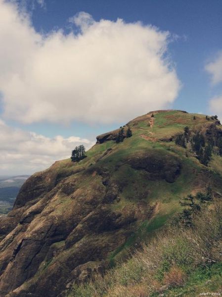梦到在山顶是什么意思_山顶写作灵感来源