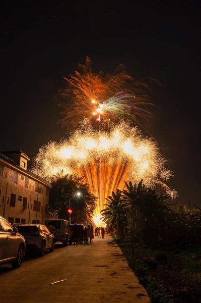 烟火图片大全_如何拍出绚烂夜空