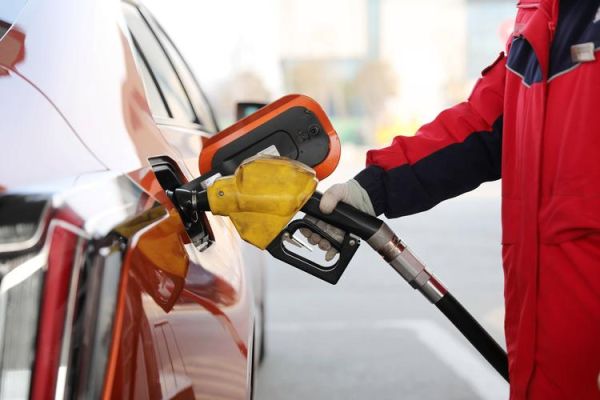 梦到加油是什么意思_梦见加油站的预兆