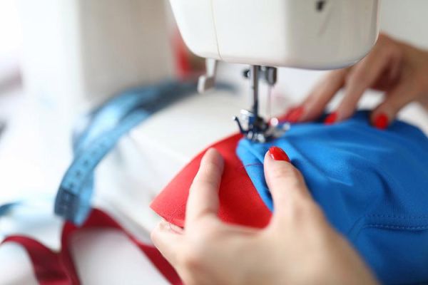 裁缝迅雷下载_裁缝高清资源在哪找