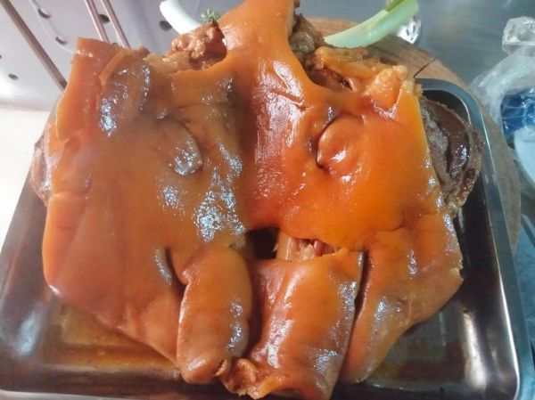 梦到吃猪肉是什么意思_梦见吃猪肉好不好