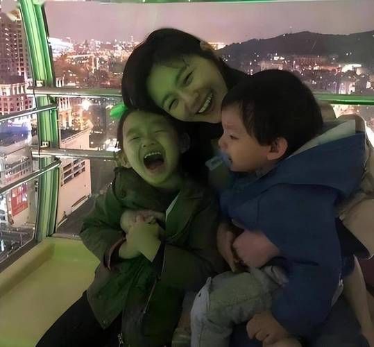 大s生了几个宝宝_大s孩子数量