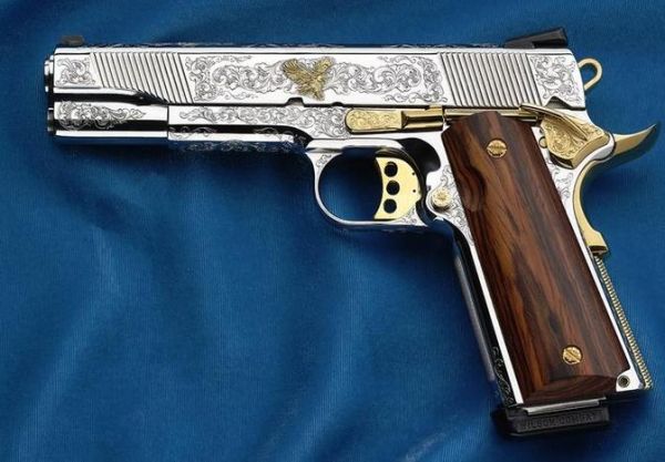 梦到枪是什么意思_梦到枪预示什么