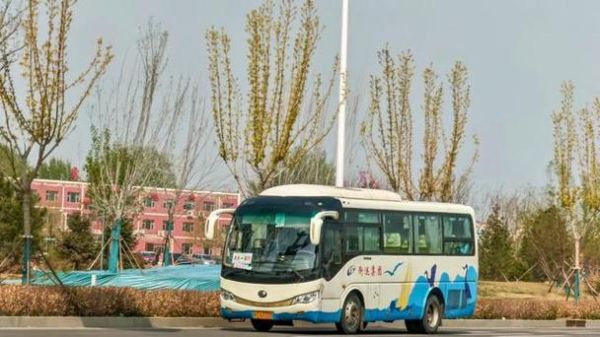 梦到坐汽车是什么意思_梦见坐汽车预示着什么