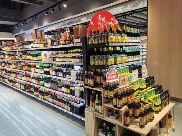 超市图片大全哪里找_超市货架陈列图怎么拍