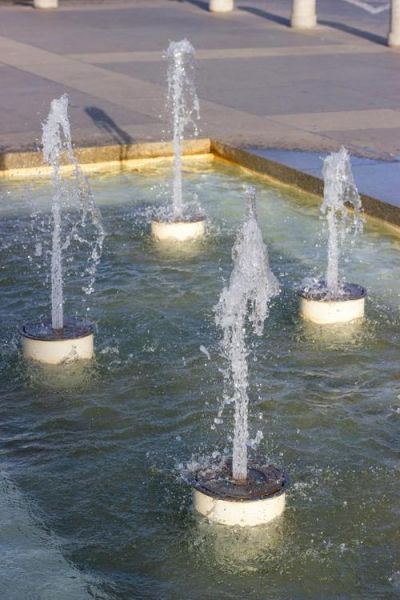 喷泉图片大全_喷泉设计效果图怎么选