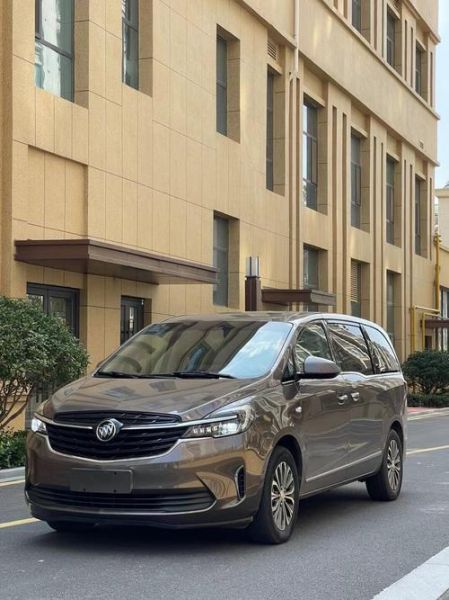 商务车图片大全_哪款商务车适合家用