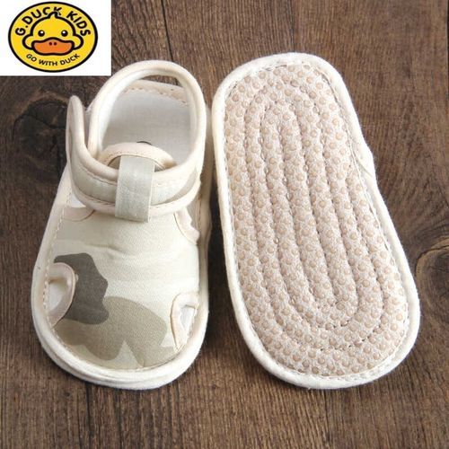 宝宝几个月可以穿鞋子_婴儿学步鞋什么时候穿