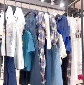 梦到好多衣服是什么意思_梦到衣服太多怎么办