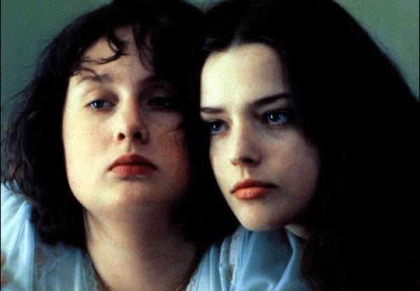 姐妹情室迅雷下载_哪里能看高清完整版