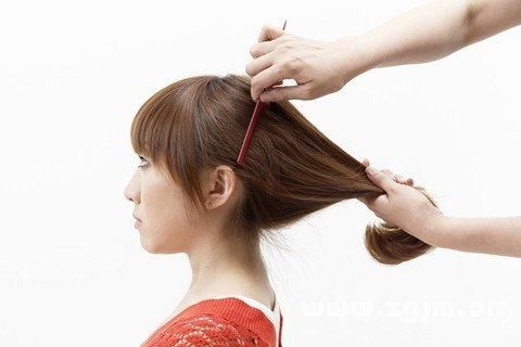 梦到去理发是什么意思_周公解梦准吗