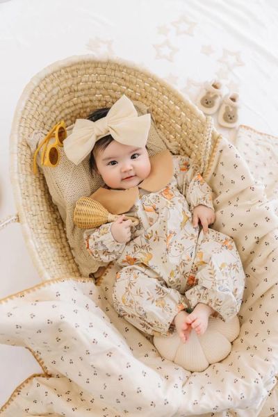 宝宝刚出生照片怎么拍_新生儿拍照注意事项