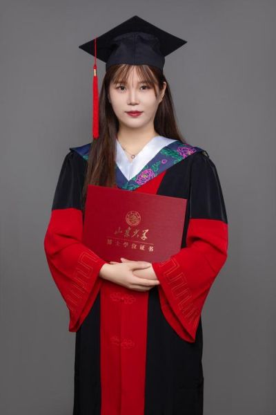 博士图片大全_博士毕业照怎么拍好看