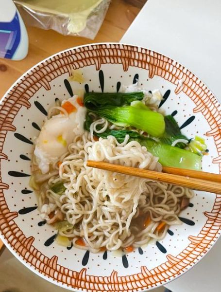 宝宝可以吃方便面吗_婴儿吃方便面的危害