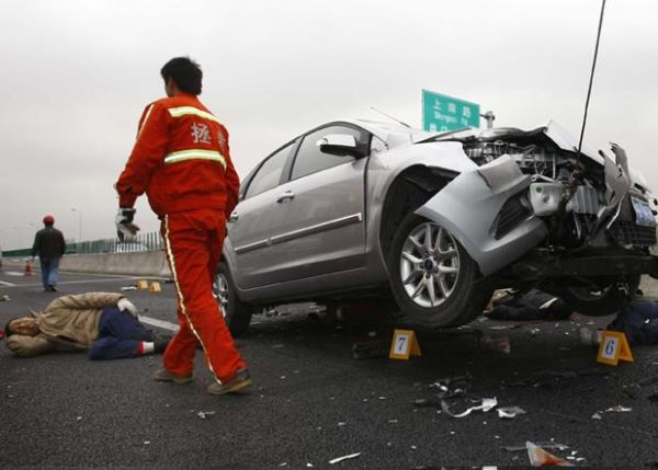 梦到车祸是什么意思_梦见车祸预示什么