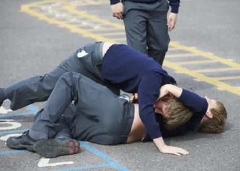 梦到兄弟打架是什么意思_如何化解兄弟矛盾