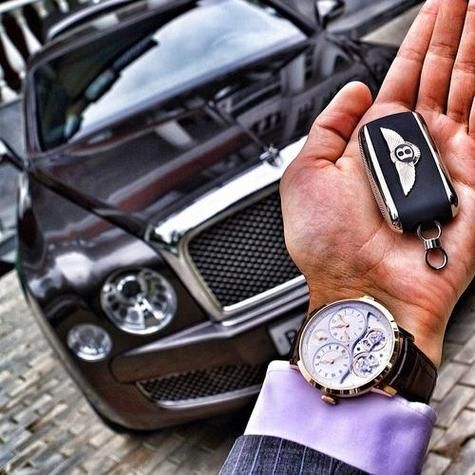 梦到买新车_周公解梦准不准