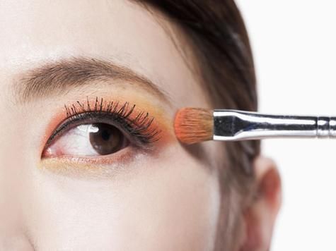 梦见化妆是什么意思_梦见化妆好不好