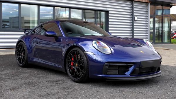 保时捷图片大全哪里找_保时捷高清壁纸怎么下载