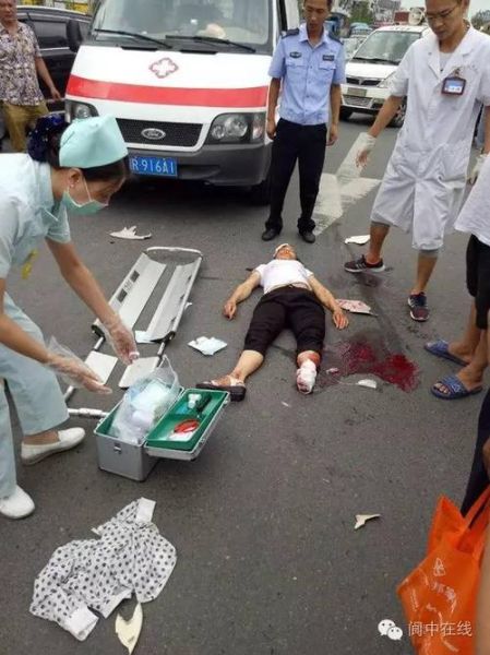 梦到车祸现场死人很惨_梦见血腥场景预示什么