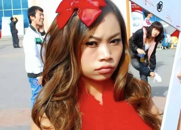 凤姐图片大全_哪里可以找到高清图